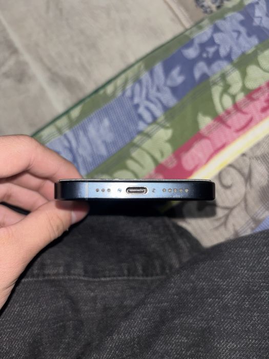 Iphone 15 pro 256gb 80%