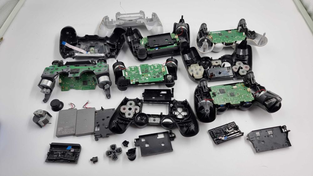 Controllere PS4 Pentru Piese [Amanet Club Caro]