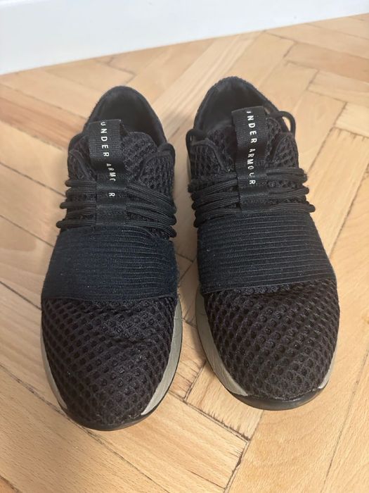 Дамски маратонки за бягане Under Armour