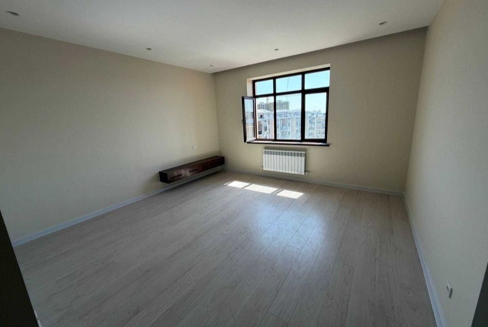 Паркентский Новостройка 3х-комнатная 84квм