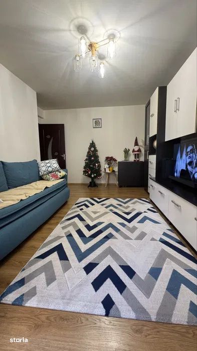 Apartament 2 camere decomandat, etaj 1, zona Primariei Floresti — fotografia 1