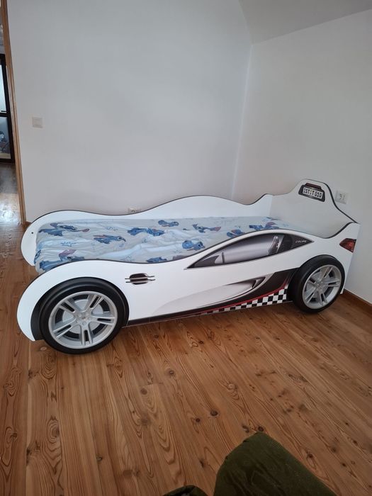 Pat copii masina