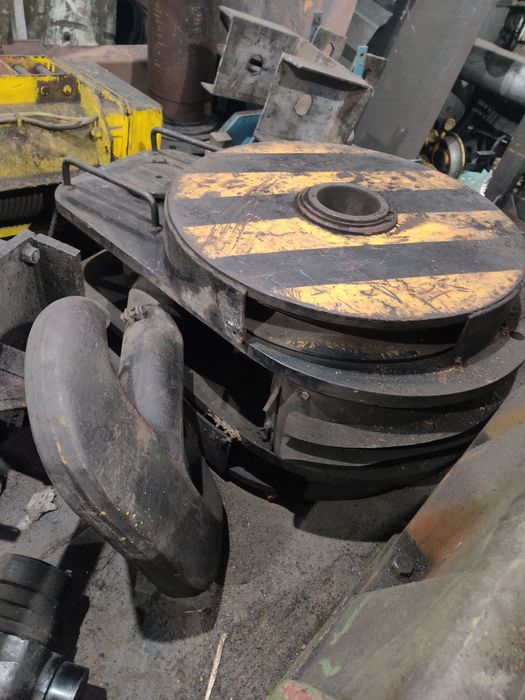 Продам крюковую на Кран 80т