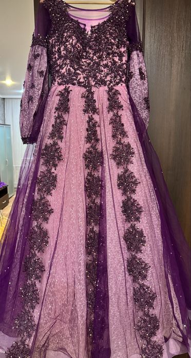 Платье вечернее пышное