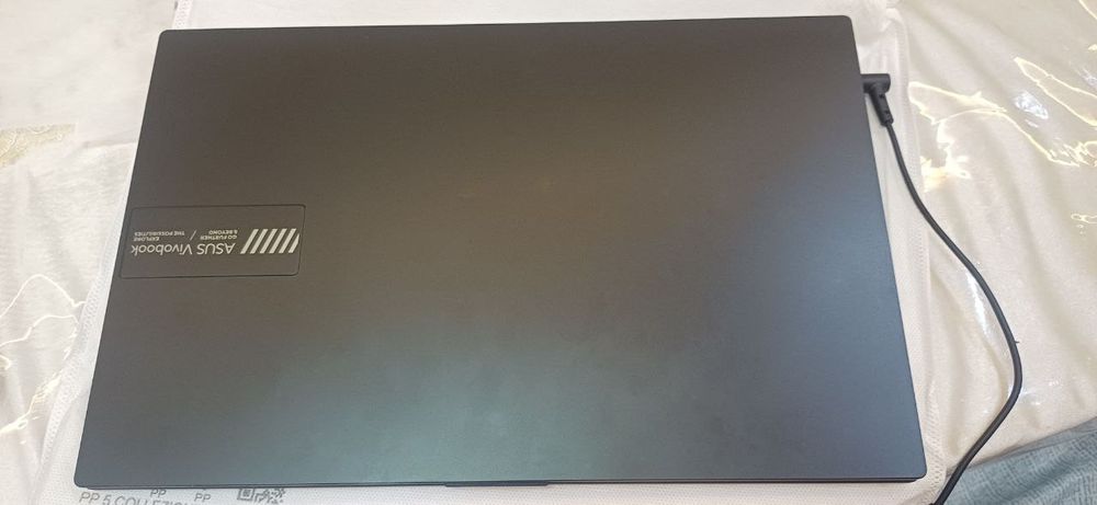 Noutbuk ASUS HDMI Windows 11PRO