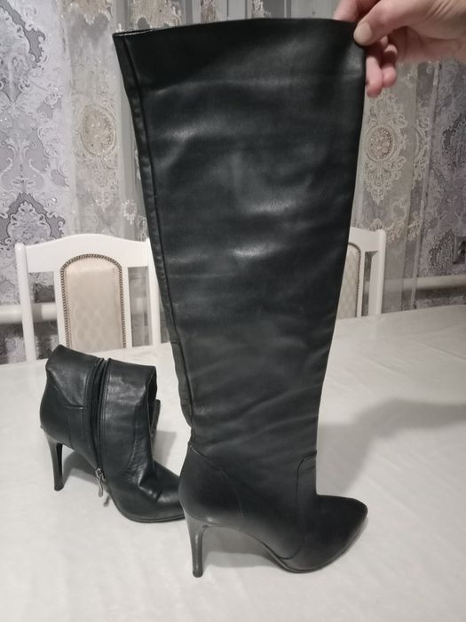 Продам женские сапоги кожаные бу