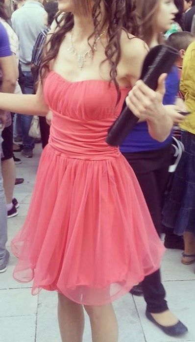 Къса цветна рокля