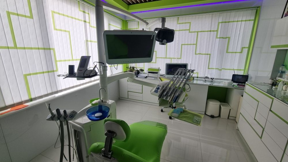 Стоматологичен  стол Planmeca в комплект с компресор, аспирация