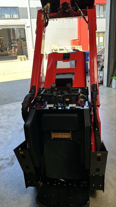 Mini incarcator - motor Kubota - skid steer loader