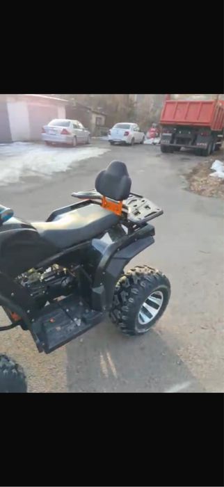 Квадроцикл почти новый