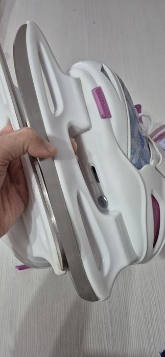 Продам детские коньки