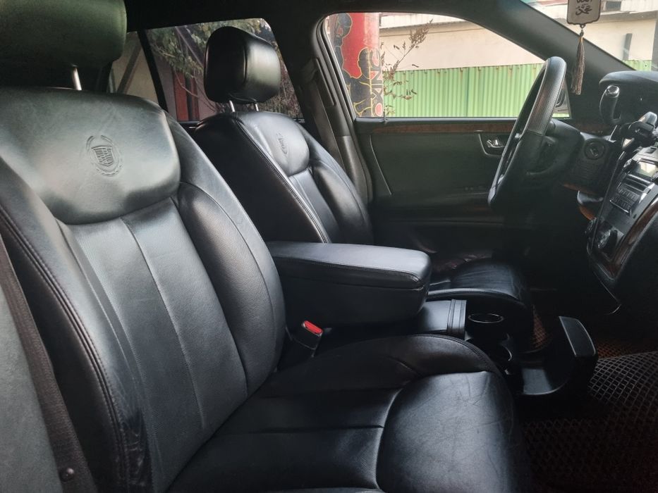 Cadillac Deville Touring Sedan