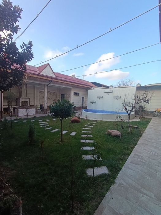 Сотилади Мойкоргонда 6 сотих 9 та хона