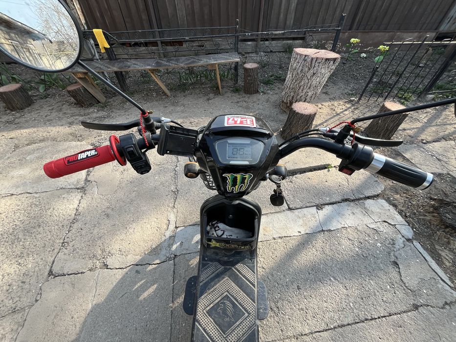 Скутер ск8 сатылады!