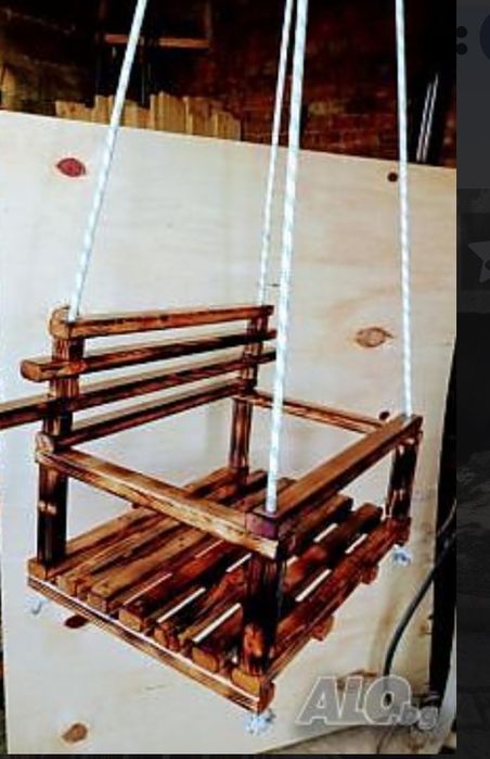 Люлка от масивно дърво