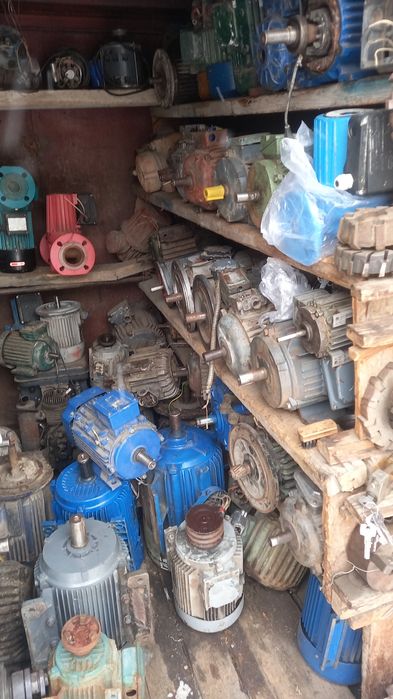 Электромоторы продаю