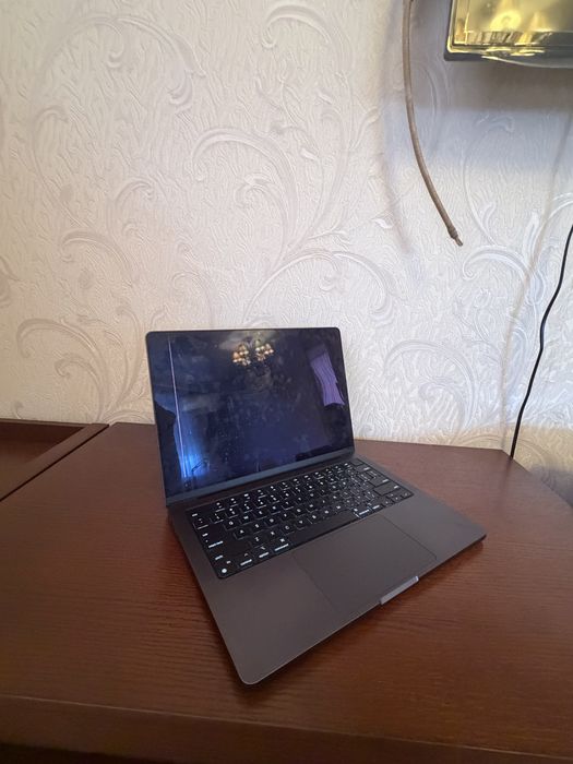 MacBook Pro 14" M3 Pro (18GB / 512GB) Space Black