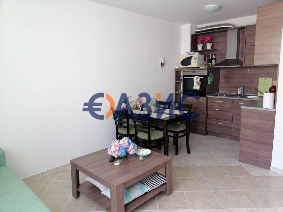 Голям 2-стаен апартамент на 4-ти етаж, Сънсет Кошарица, България - 92