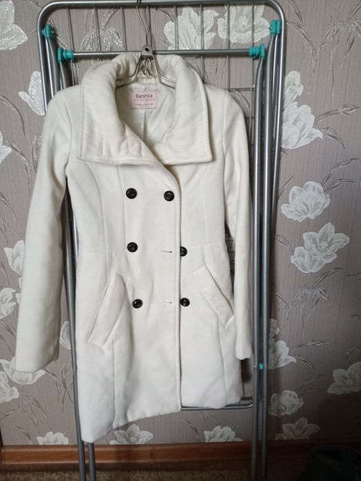 Продам куртку на девочку