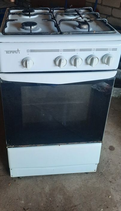 Продам газовую плиту