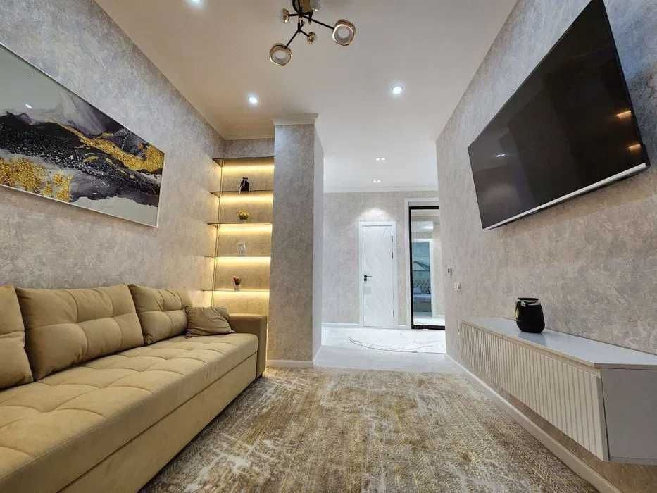 АВТОРСКАЯ квартира СРОЧНО!!! 2/2/5. В ЦЕНТРЕ!