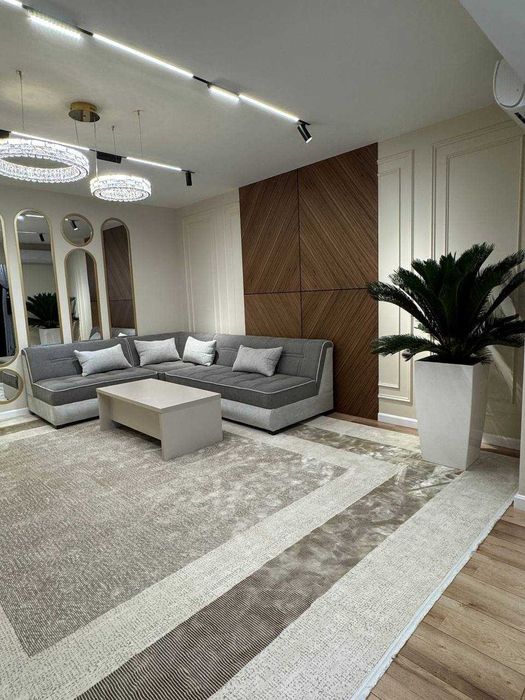 R1! Сдаётся квартира 2/2/5 на Юнусабадском р-не, метро Туркистан!