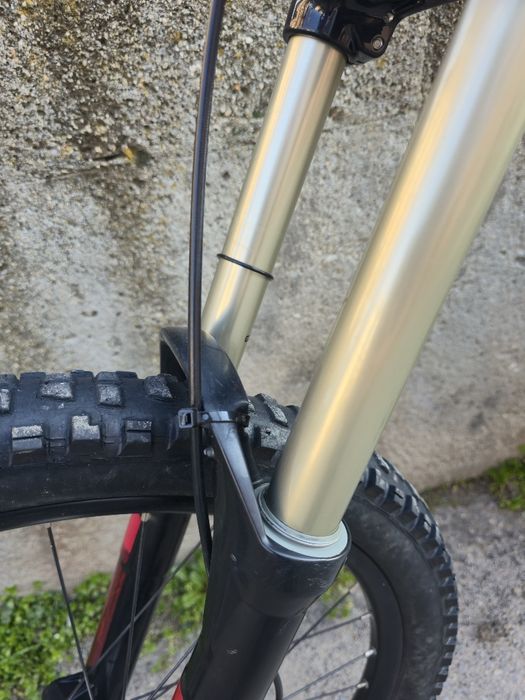Даунхил мекица 26цола Rockmachine Boxxer , шок Въздушен  Rockshox  1x9