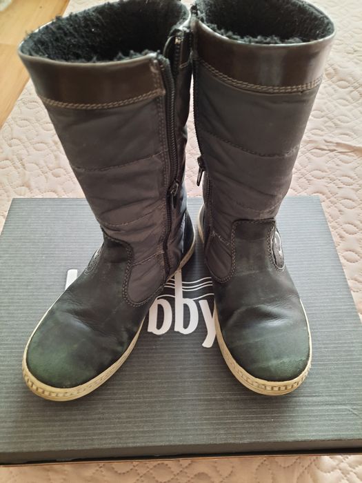 Черни кожени ботуши Hobby's