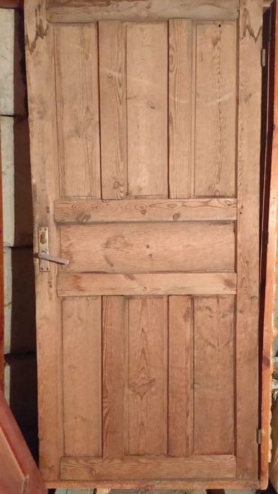 Продам межуомнатные двери