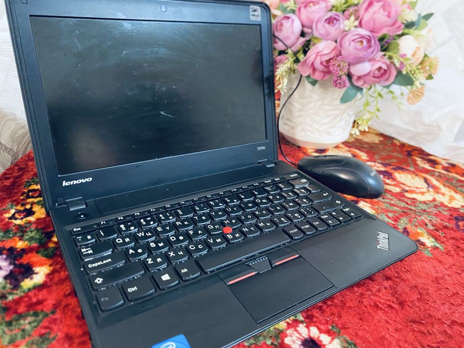 Lenovo ThinkPad x131e noutbuk sotiladi