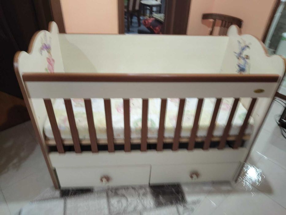 Продавам Детска кошара