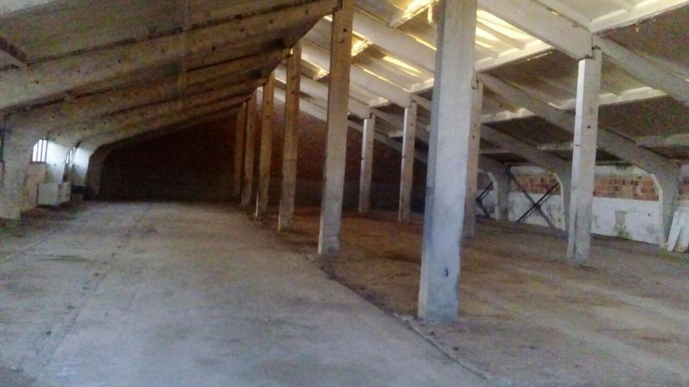 Продава се Промишлена сграда в Харманли - 772 кв.м за 133 €/кв.м - Снимка #1