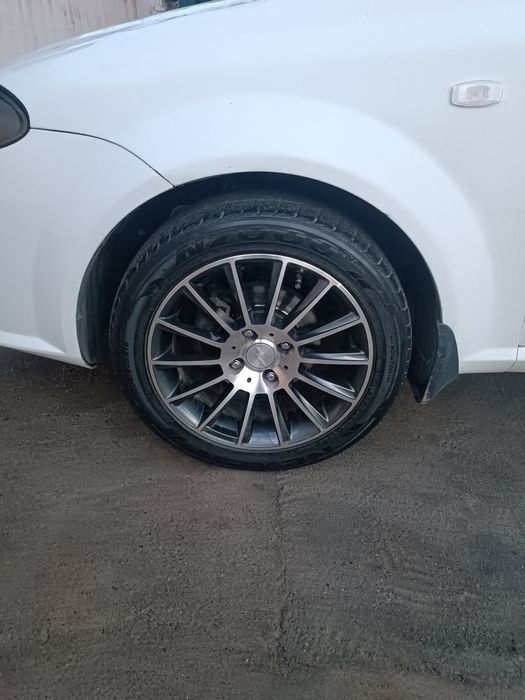 Mers Diska Balon 205 50 R16 Holati Yaxshi Ayibi Yoq