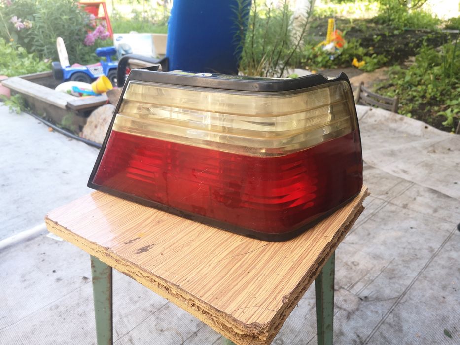 Фара на мерседес 124