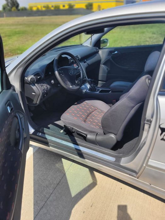 Vând sau schimb cu dacia papuc sau duba
