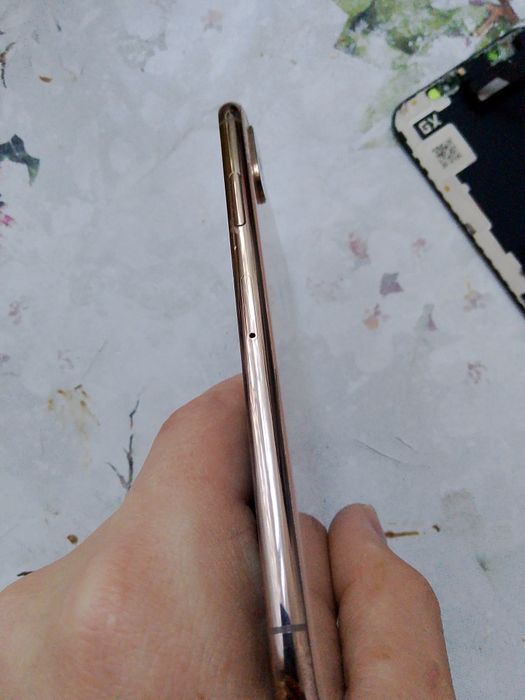 Продам iphone xs 256gb