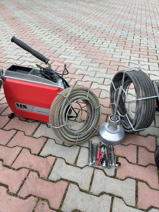 Desfundare canalizare/țevi cu sarpe mecanizat si spalare cu  presiune