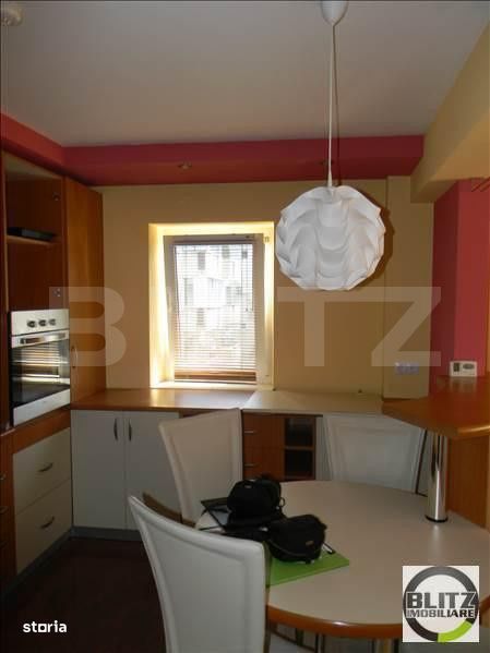 Apartament, 3 camere, 70 mp, zona strazii Plopilor!