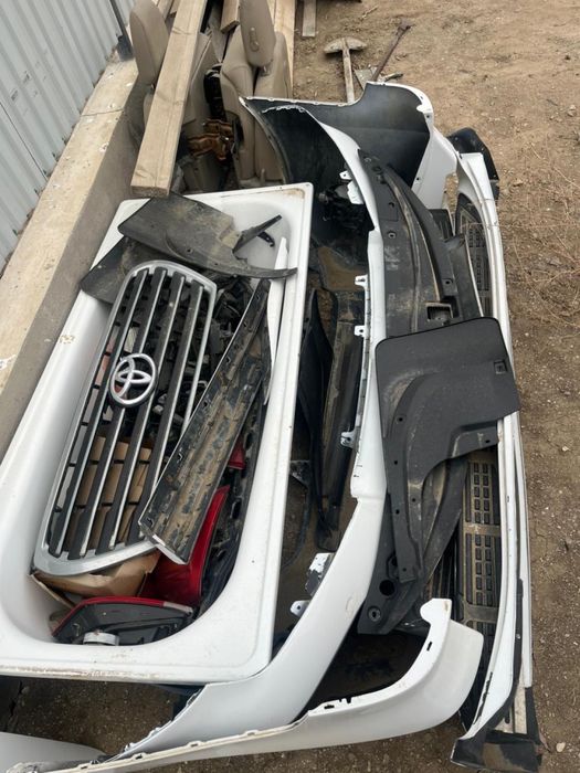 Тойота 200 кузовные детали