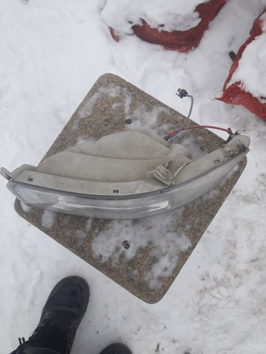 Противотуманная фара на лексус….