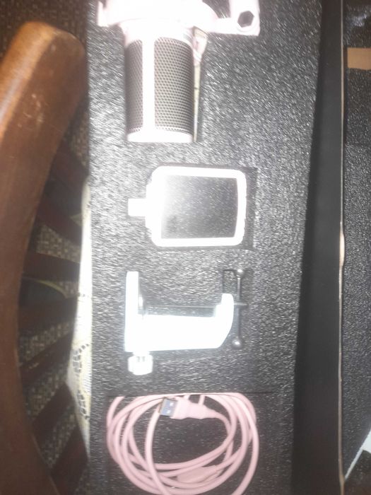 Maono DGM20 RGB USB Gaming Microphone Bundle + Boom Arm