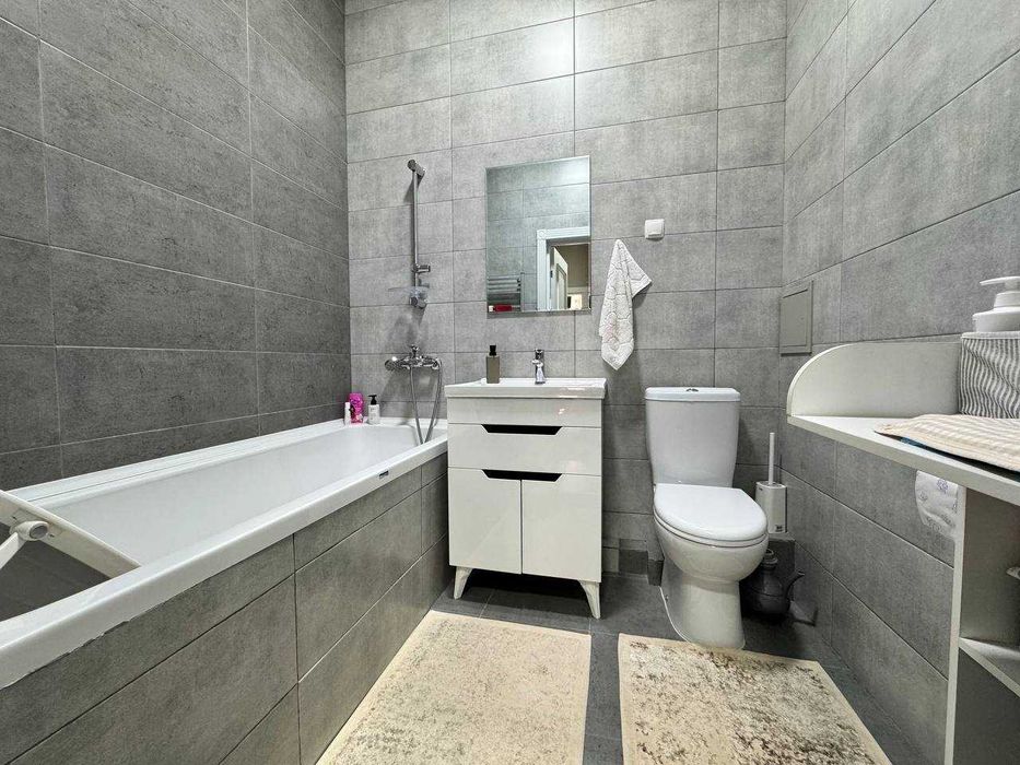 ПРОДАЕТСЯ 3/1/8  93м2 ЖК Greenwich Ор.р: Узбум