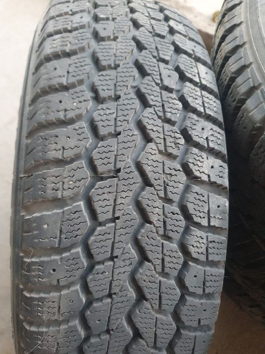 Резина зимняя комлект