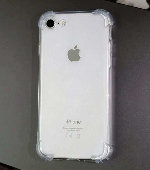 iPhone 8 64 GB Белый (новый АКБ)
