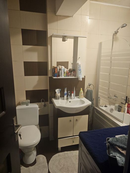Vând apartament 3 camere în Florești,Cluj