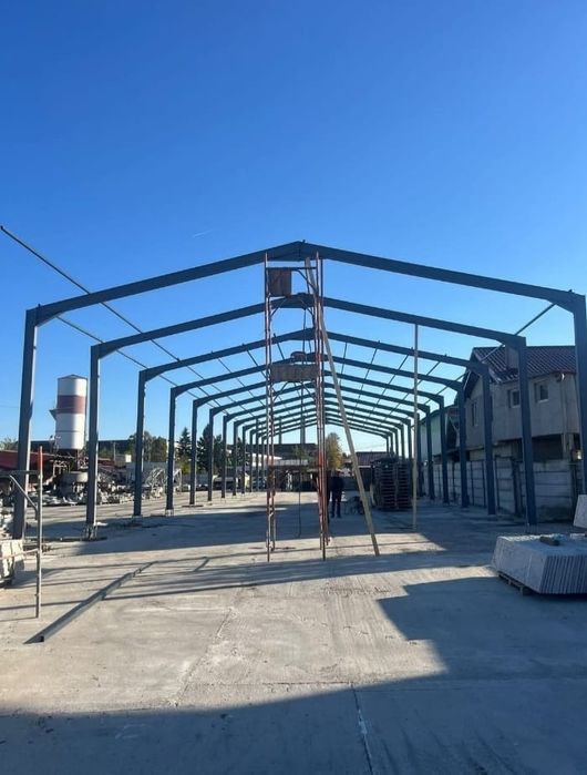 Vand hale metalice la super preț-calitate