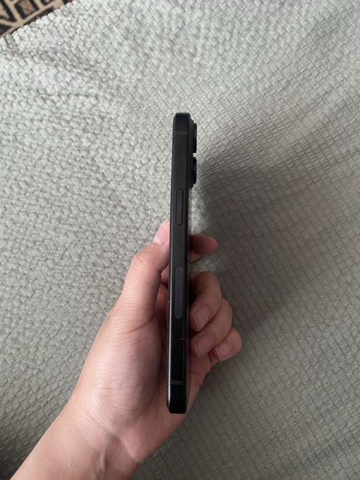 Продам Iphone 15 128 gb