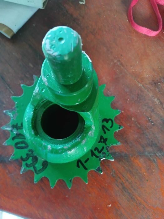 Pinion excentric bielă cuțit combină John Deere