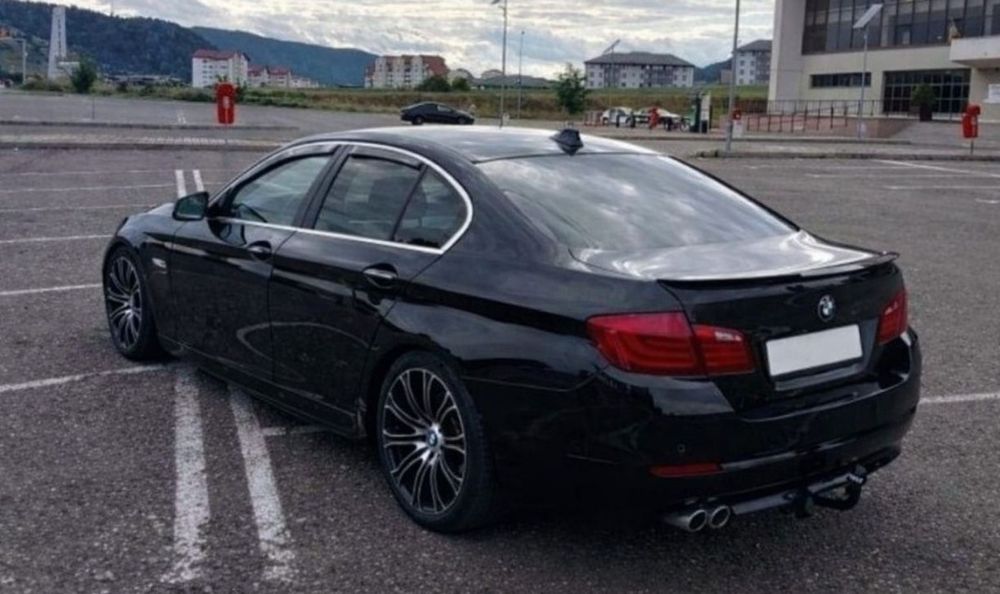 BMW 5 Series 2012 — imagine 4