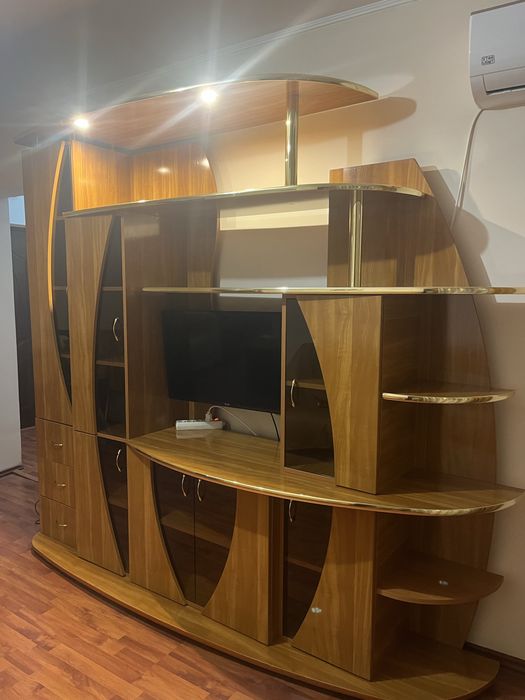 Mobilă living-Bibliotecă